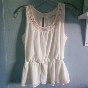 NWOT White Papaya S Sleeveless Blouse
